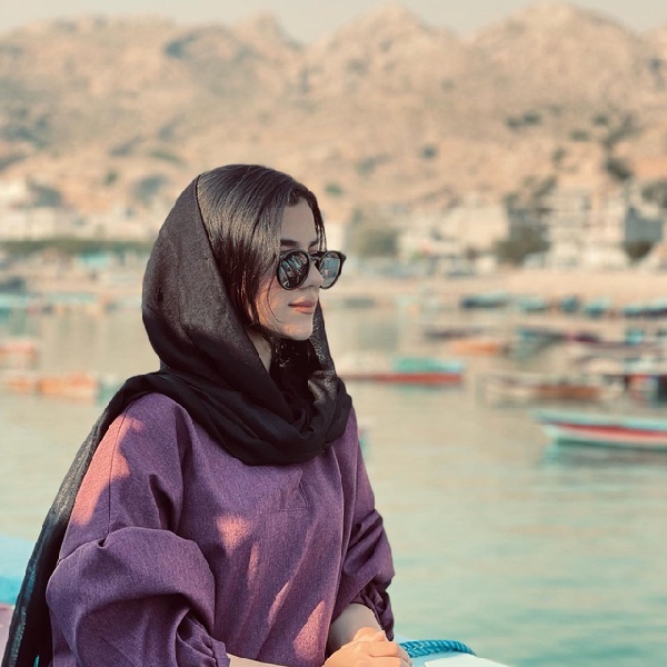 دانش آموز قبولی مدیکال الناز کارگر